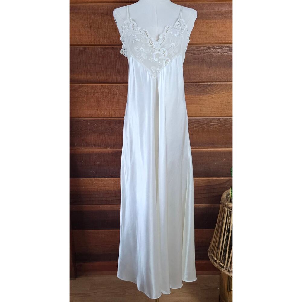 Victoria's Secret White Maxi Dress
